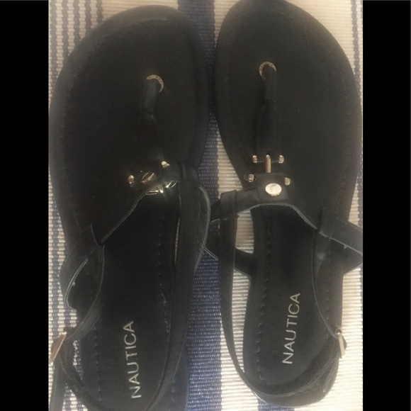 Sandals - Picture 3 of 4